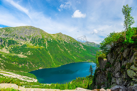 从塔特拉山的 Morskie Oko 湖的高度观看