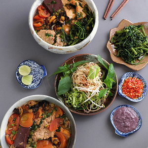 越南菜摄影照片_越南菜、包子里乌和汤包