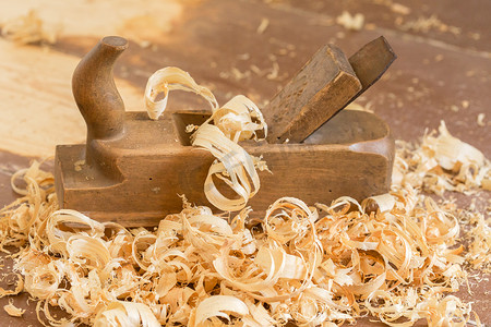 旧木手刨，用于用木屑进行木工。