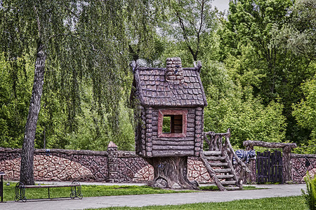 儿童公园里的童话屋。