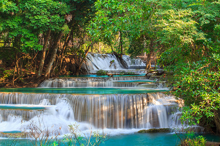 单击“下载”以保存 Huai Mae Khamin Waterfall mp3 youtube com