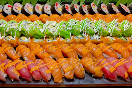 自助料理摄影照片_日本料理-餐厅自助式寿司套餐