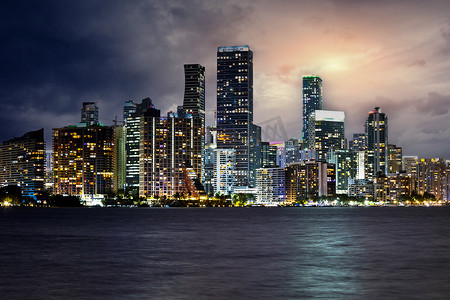 迈阿密摄影照片_迈阿密天际线夜景