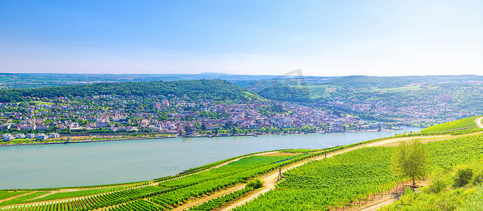 莱茵河峡谷或上中莱茵河谷的空中全景