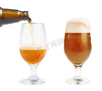 瓶啤酒和啤酒杯