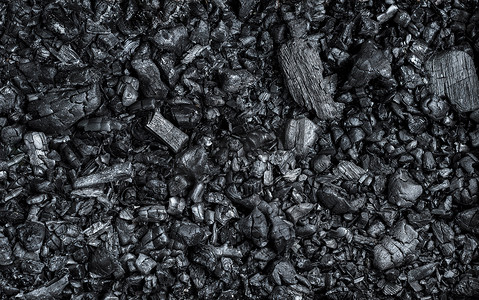 黑烧煤与木原木的质地