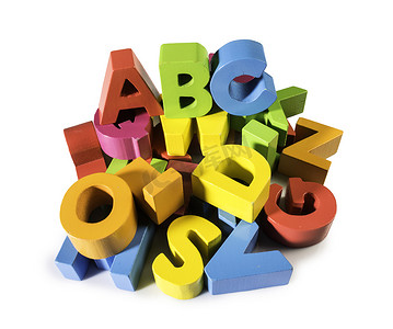 字母 A B C 由木头制成。