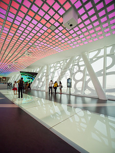 阿联酋迪拜-2018 年 5 月 15 日：迪拜相框游客的建筑内部。