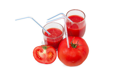 西红柿和西红柿汁用吸管