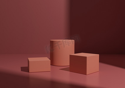 用于产品展示的简单最小淡红色三讲台或展台组合。