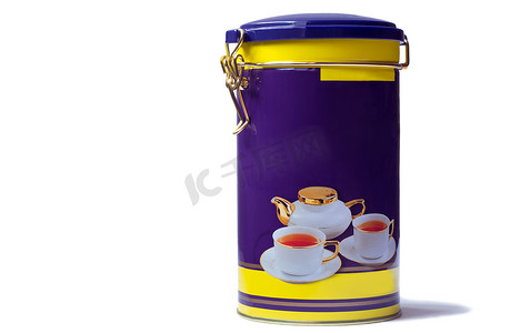 产品包装茶叶摄影照片_在白色背景上的储物盒茶叶。