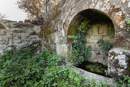葡萄牙老石水源-古井