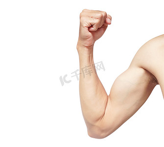 拳头背景摄影照片_强壮的手臂男子肌肉在白色背景下与剪裁隔离