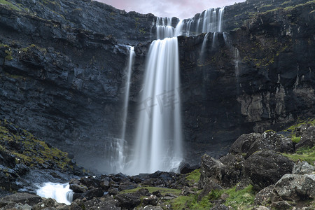 丹麦国徽摄影照片_福萨瀑布，法罗群岛