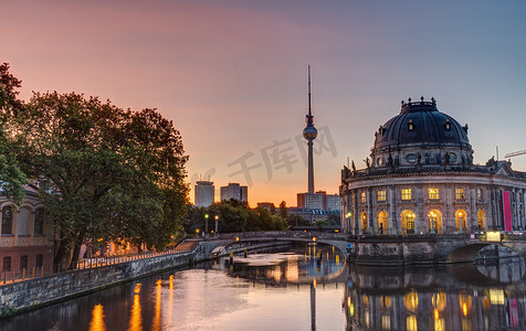 柏林博物馆岛美丽的日出