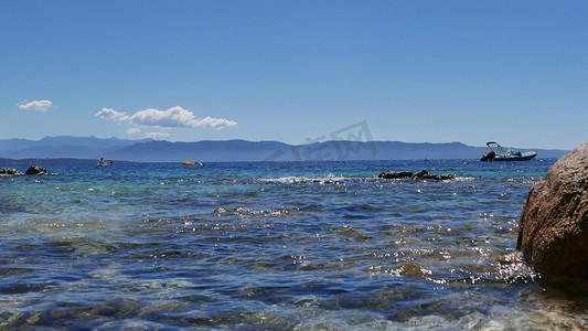 南科西嘉岛，在美丽的岛屿上享受水边假期。