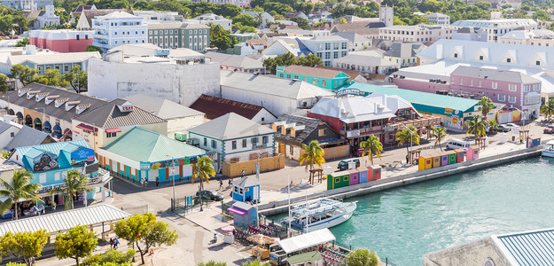 拿骚，巴哈马 — 2014 年 9 月 7 日：亚特兰蒂斯天堂岛度假村，位于 2014 年 9 月 7 日的巴哈马