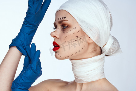 女性患者年轻化面部注射整容手术隔离背景