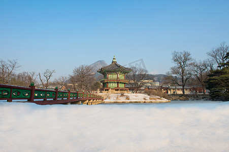 王朝摄影照片_景福宫在冬天，韩国