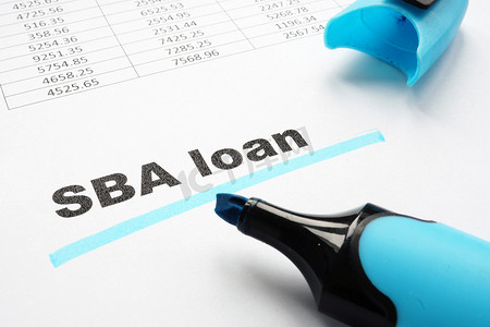 SBA 贷款下划线文字和标记。