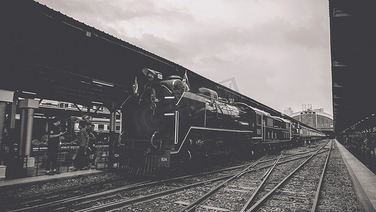 周年庆艺术字摄影照片_泰国国家铁路成立 119 周年的蒸汽火车