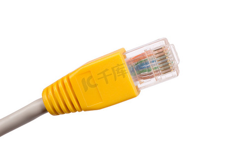 白底黄色计算机电缆