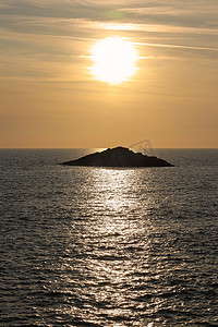诗意大海摄影照片_夕阳下的海景