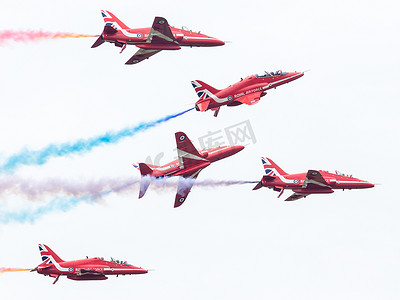 荷兰吕伐登 — 2016年6月10日：英国皇家空军红箭表演