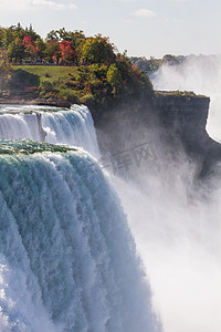 大瀑布摄影照片_尼亚加拉大瀑布在秋天，美国
