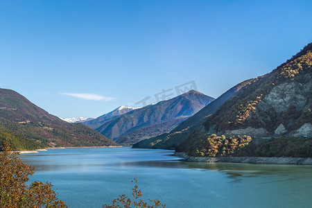 书库水库摄影照片_格鲁吉亚 Zhinvali 水库