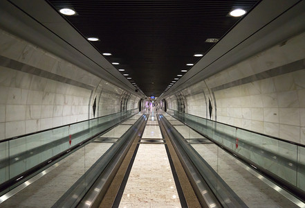人行隧道摄影照片_摩纳哥 - 人行隧道