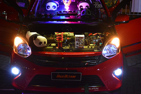 丰田汽车摄影照片_丰田 Wigo 参加在菲律宾帕赛举行的 Bumper to Bumper 汽车展