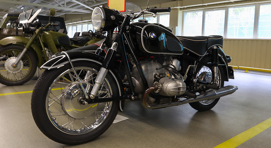 1969 年的 BMW R69S 是最伟大的经典摩托车之一，被认为是收藏品。