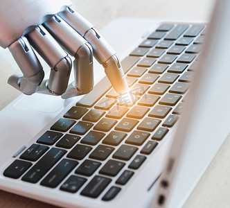 机器人手和手指指向笔记本电脑按钮顾问聊天机器人机器人人工智能概念，具有光效