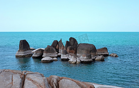 美丽的岩石和大海在 Hin Ta Hin yai，苏梅岛的地标，
