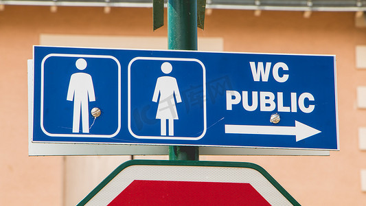 指示厕所方向的标志