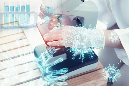 医学技术人员或化学科学家在实验室工作，女性研究员医学微生物学使用显微镜进行实验测试和分析冠状病毒疾病。