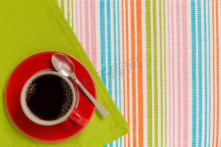 一杯热咖啡摄影照片_热咖啡背景/热咖啡/一杯热咖啡背景