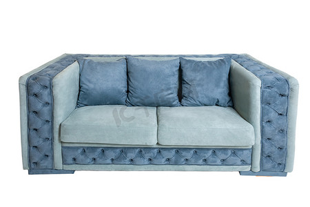 现代蓝色布艺沙发，三个枕头隔离在白色背景上