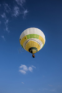 起飞前的热气球