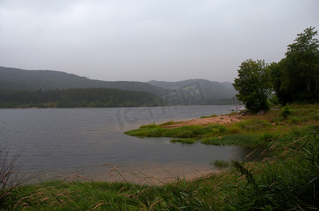 蒂蒂湖。