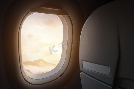 旅行和乘飞机旅行的概念。