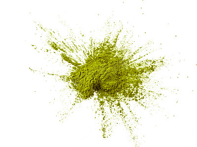 绿抹茶粉爆炸，白色背景