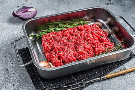 新鲜生磨碎肉末牛肉末和羊肉末