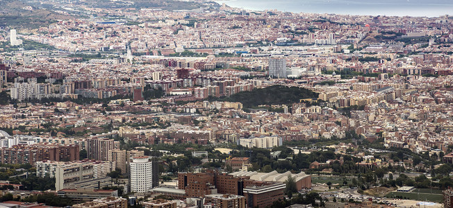 点波摄影照片_从提比达波山眺望巴塞罗那