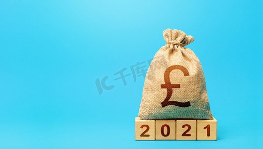 计划编制摄影照片_英镑钱袋和 2021 年区块。明年的预算计划。