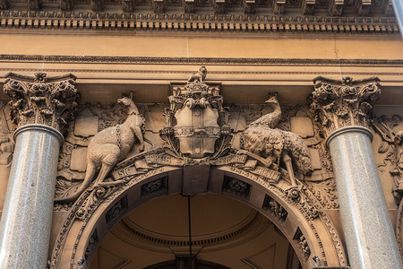 标志性大楼摄影照片_乔治街历史悠久的邮政总局大楼门面，S
