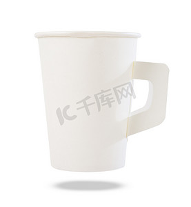 纸杯白色摄影照片_在白色背景隔绝的外卖空白咖啡纸杯。
