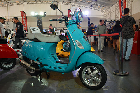 Vespa 摩托车在菲律宾巴石举行的第二届 Ride Ph 比赛