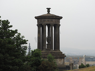 卡尔顿摄影照片_爱丁堡卡尔顿山上的 Dugald Steward 纪念碑